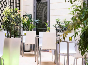 Hotel Glasgow Monceau Paris by Patrick Hayat