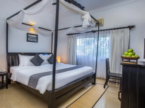 The Community - Siem Reap