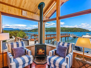 Utopia Cove in Union