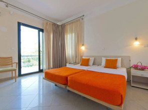 Отель Bomo Tosca Beach