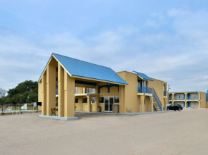 Americas Best Value Inn Schulenburg