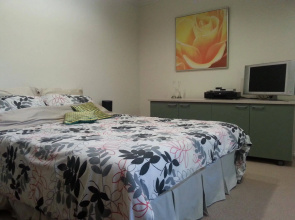 Golden Caves - Bed & Breakfast