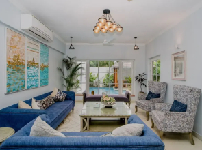 Villa Bauhinia - 5bhk With Pool 10 Mins to Beach