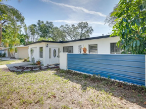 Palm Harbor Rental w/ Private Pool: 3 Mi to Beach!