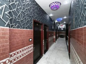 OYO 16656 Hotel Apple Green