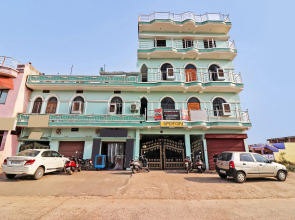 SPOT ON 37040 Hotel Ayushman Palace