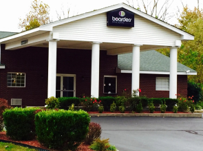 Boarders Inn & Suites by Cobblestone Hotels – Ashland City