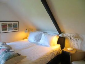 The Black Horse B&B & More (Adults Only)