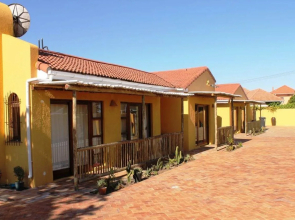 Flintstone Guest House Cape Town