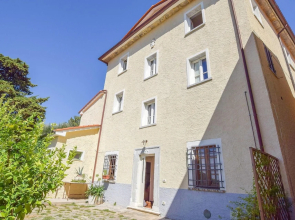 Awesome Home in Fabbiano With 5 Bedrooms and Wifi