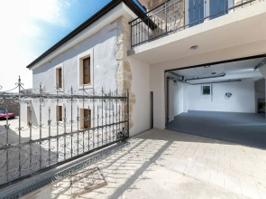 Amazing Villa With Pool, Wellness and Stunning View