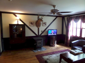 The Lodge at Harrisburg Lake