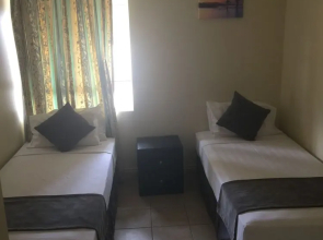 Cairns Golf Course Apartment