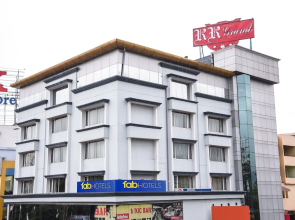 Fabhotel Rr Grand Daba Garden