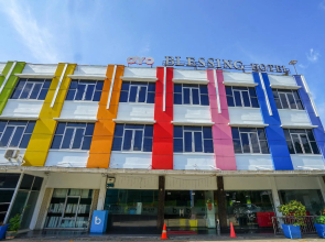 OYO 575 Blessing Hotel