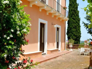 Villa Bonaccorso - La Dimora Immersa Nella Natura ai Piedi Dell Etna