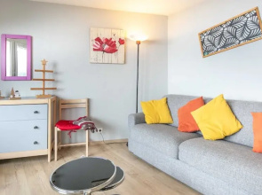 Valley-view Apartment in Chamrousse
