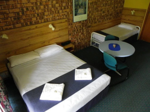 Surfside Resort Motel