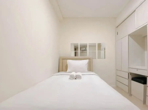 1Br With Pool View At Parahyangan Residence Apartment