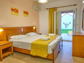 Beachside Bungalows Acharavi Corfu
