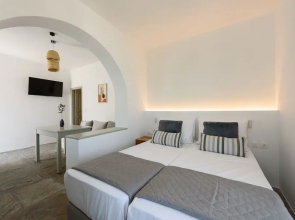 Phaedrus Living: Paros Cycladic Residences 11