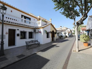Renovated townhouse San Roque 91