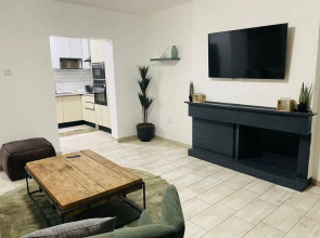 Canvas Lofts 1 Famona Modern 2-bed - 2310