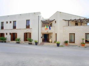 Insula Hotel