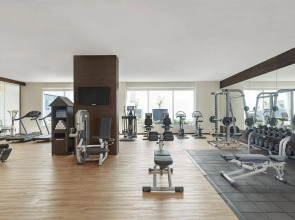 Hyatt Place Dubai Al Rigga Hotel & Residences