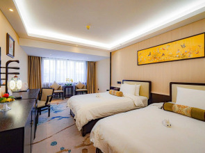 Guangdong Hotel-Free Shuttle & Registration Counter Service during Canton Fair