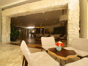 The Reef Playacar Beach Resort & Spa