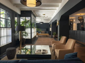 La França Travellers - Adults Only