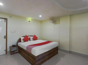 OYO Flagship 73151 Raja Hotel