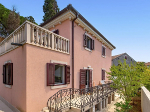 Nice Apartment in Veli Losinj With 3 Bedrooms and Wifi