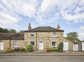 Host Stay North Cottage