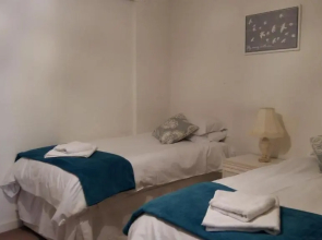 Clarence Road Apartment