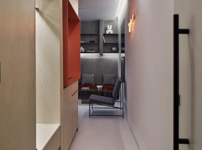 The Newel Metaxourgeio