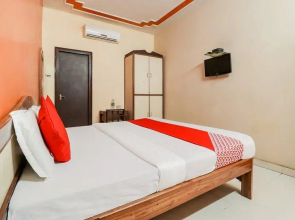 OYO 68821 Hotel Sunrise