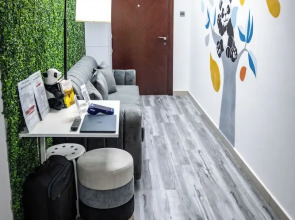 Urban Panda Hostel Tiger Marina