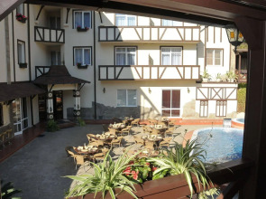 Отель Вэйлер