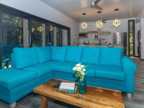 Brisa De Verano 2 Bedroom Home by RedAwning