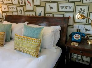 The Peat Spade Inn