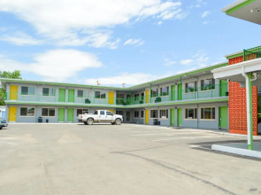 Greeley University Inn