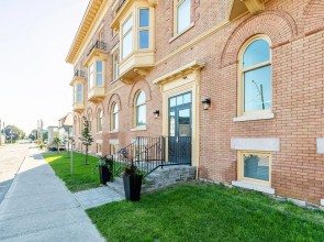 Luxury Rideau Apartments by Simply Comfort