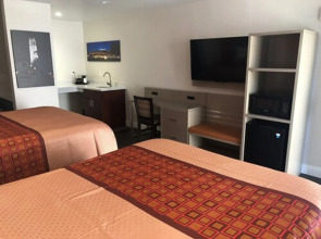 Presidio Parkway Inn