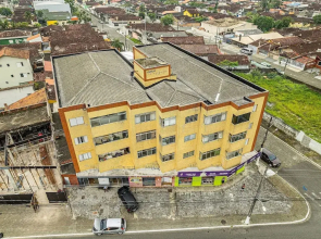 Agradável apartamento no Caiçara