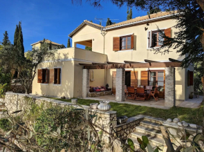 Drimonari Villas