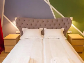 H11 Downtown Apartments