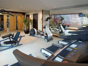 Lan Kwai Fong Hotel @ Kau U Fong