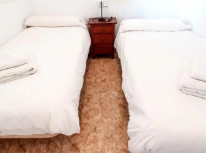 Skol 203. One Bedroom Apartment in Edificio Skol Building